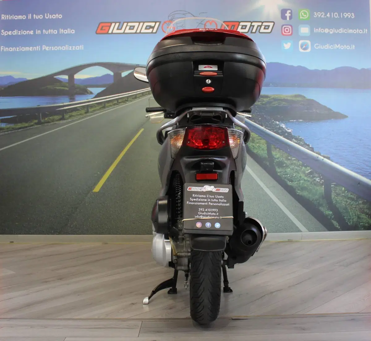 Honda SH 150i (2009 - 12) (4)