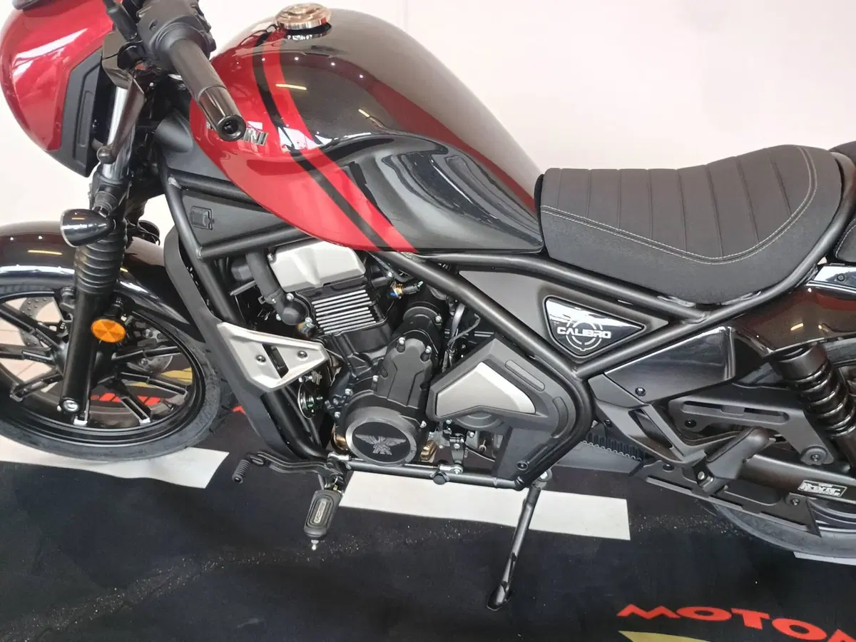 Moto Morini Calibro Custom (2024 - 26) (6)
