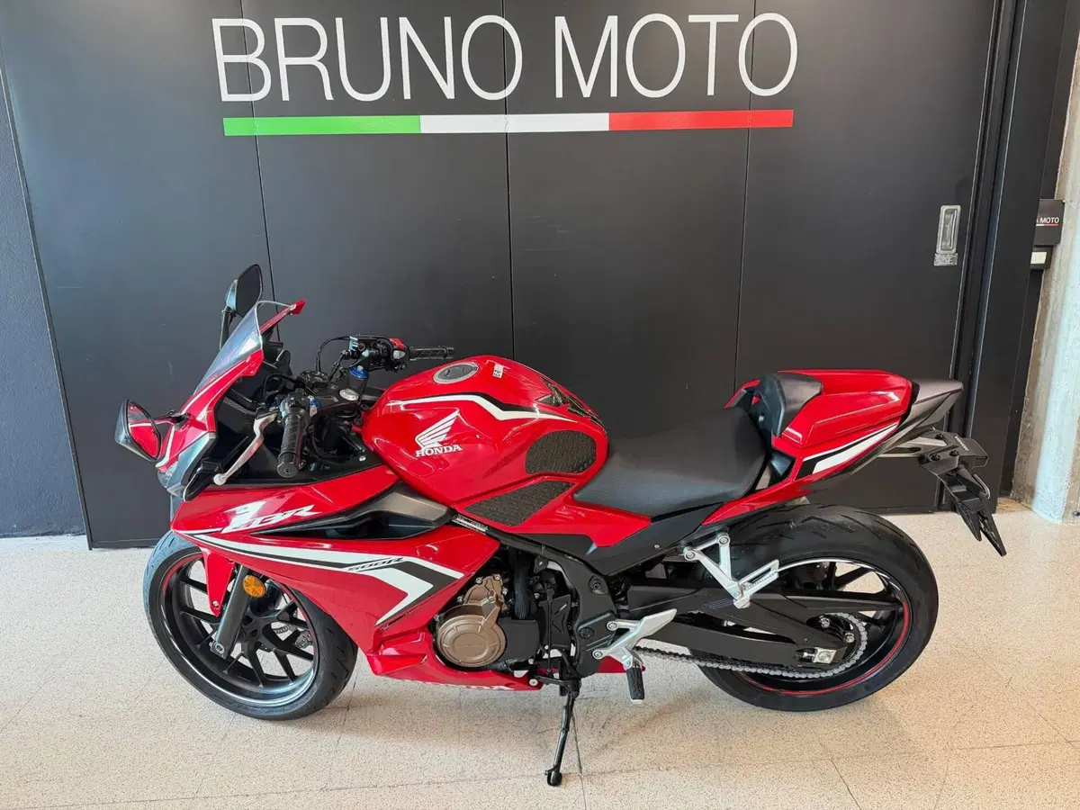 Honda CBR 500 R (2021) (2)