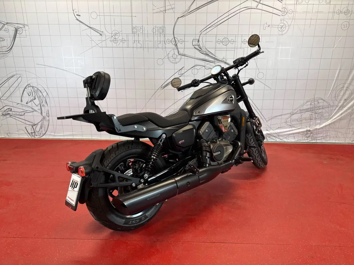 QJ Motor SRV 600 V (2025 - 26) (3)