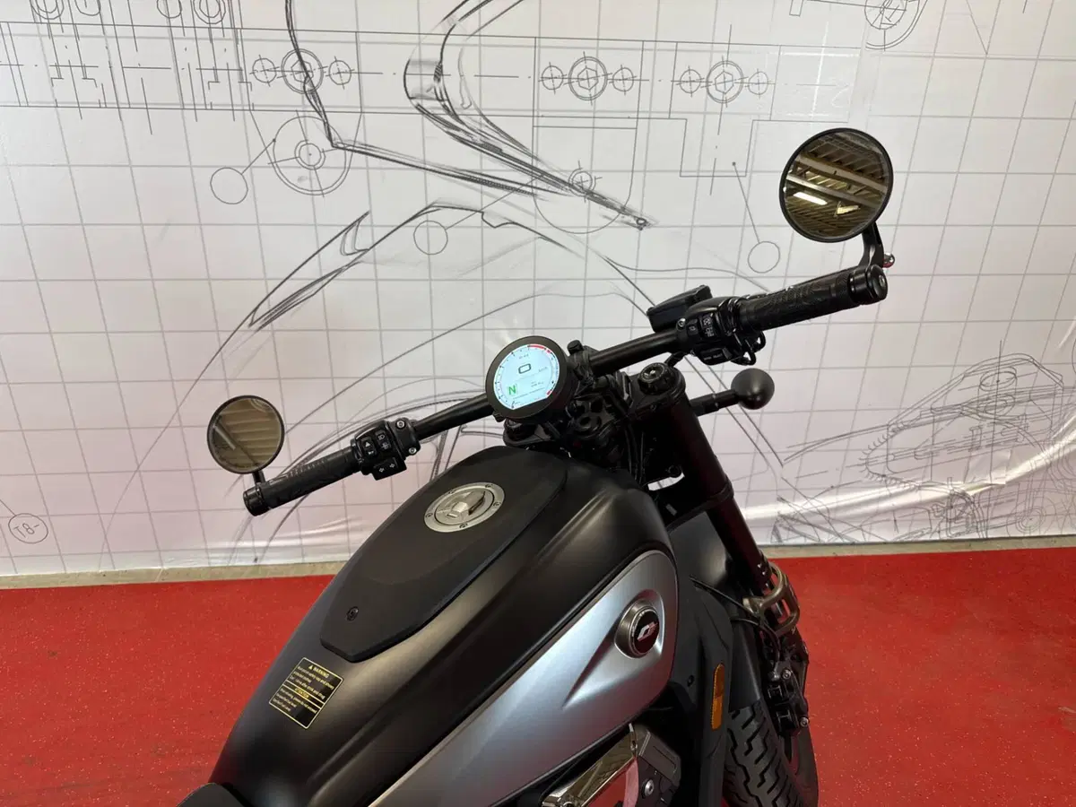 QJ Motor SRV 600 V (2025 - 26) (8)