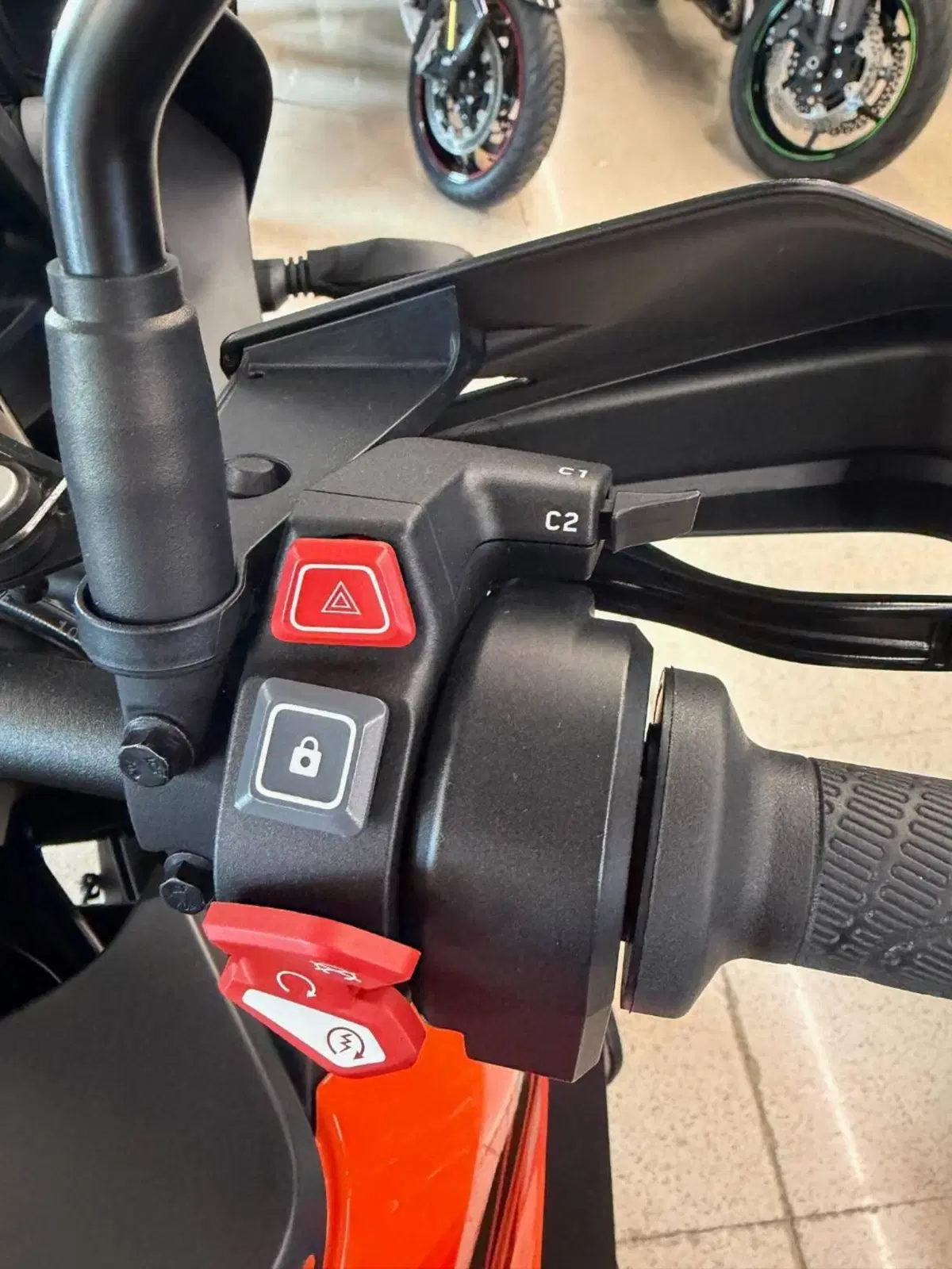 KTM 1290 Super Adventure S (2021 - 25) (5)