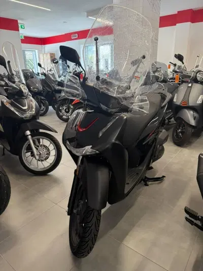 Honda SH 125 Sport (2026) usata