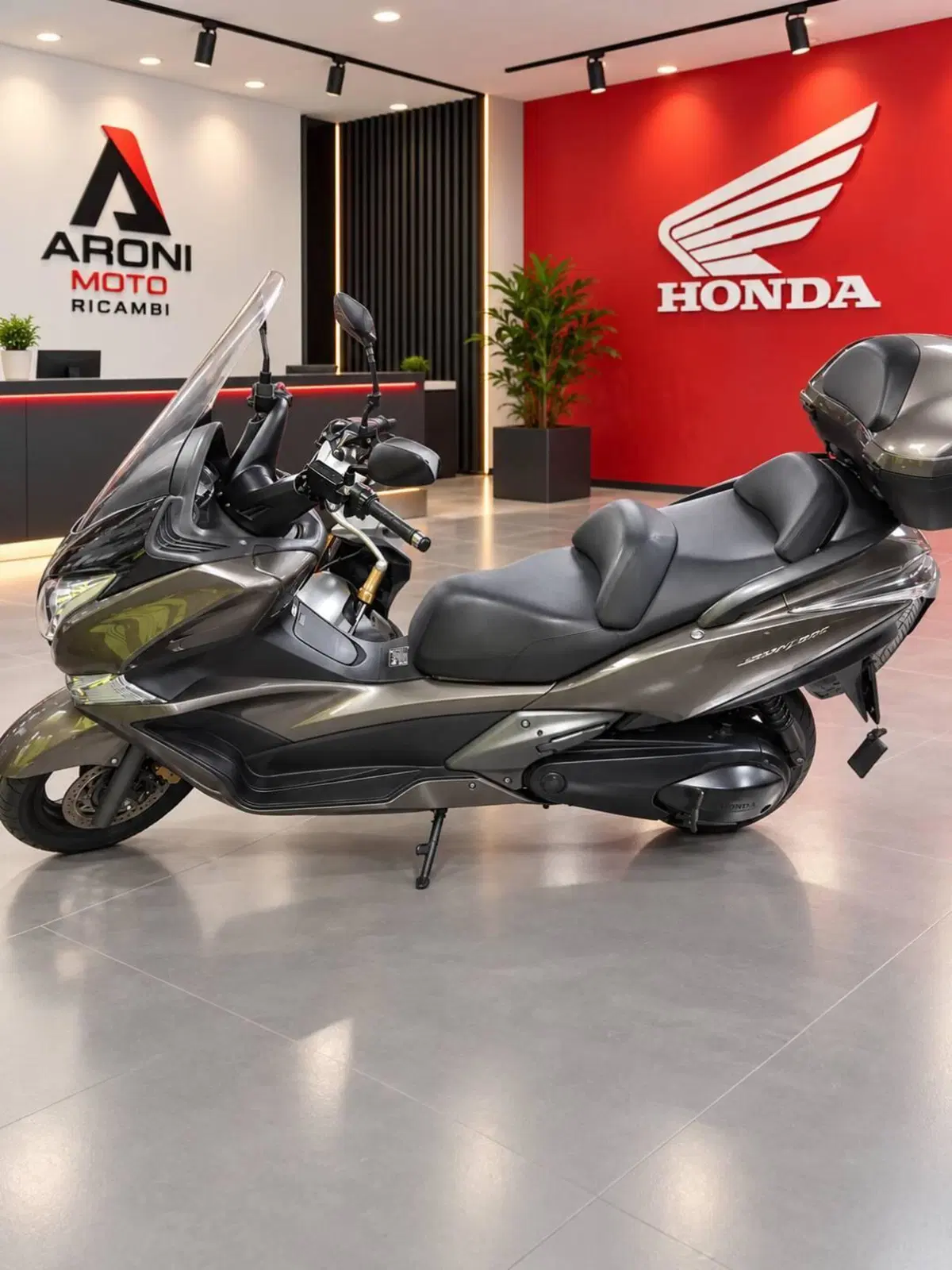 Honda Silver Wing 600 (2005 - 09) (2)