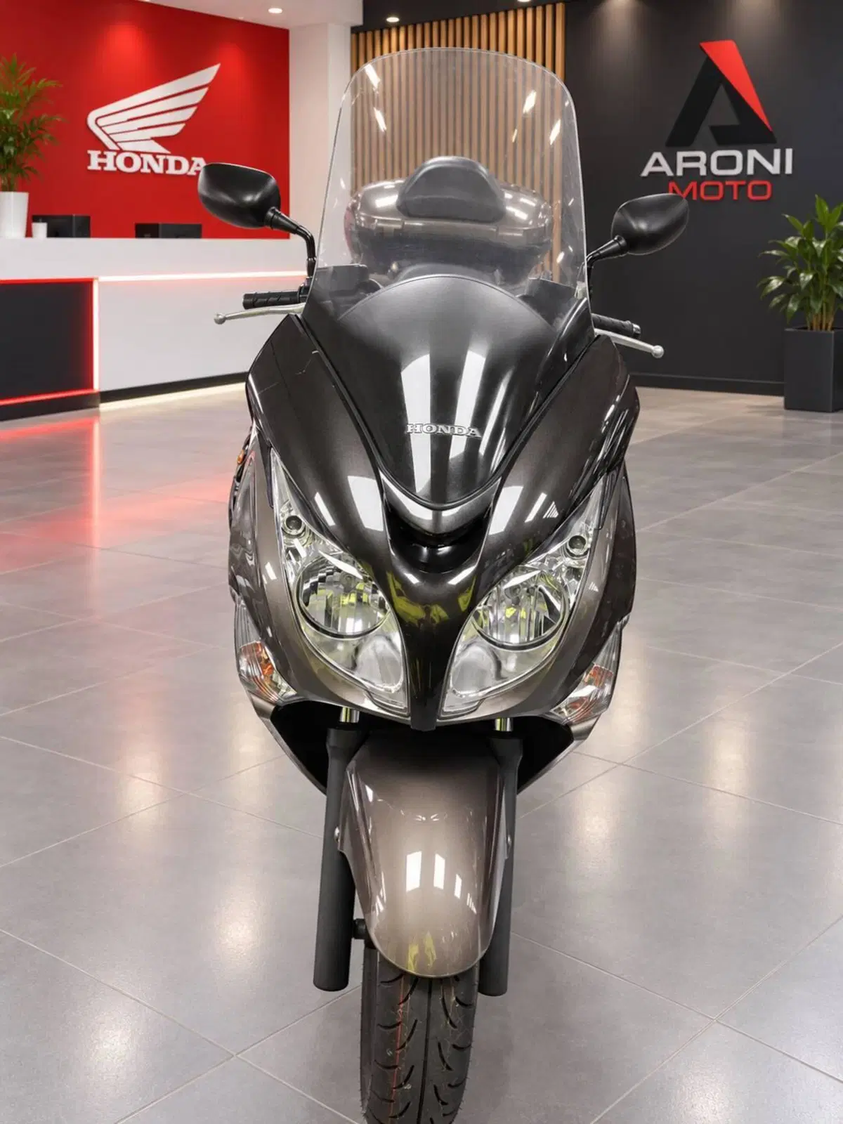 Honda Silver Wing 600 (2005 - 09) (3)