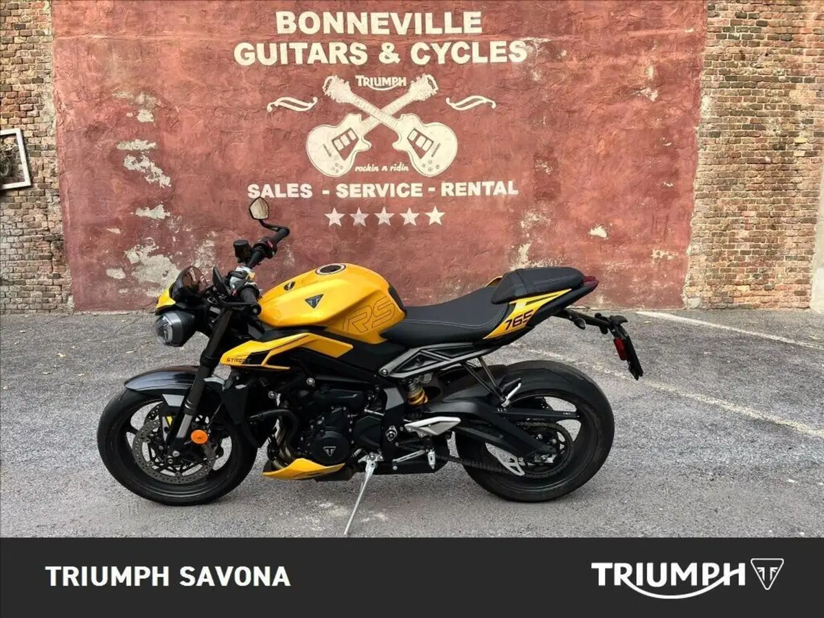 Triumph Street Triple 765 RS (2023 - 26) (2)