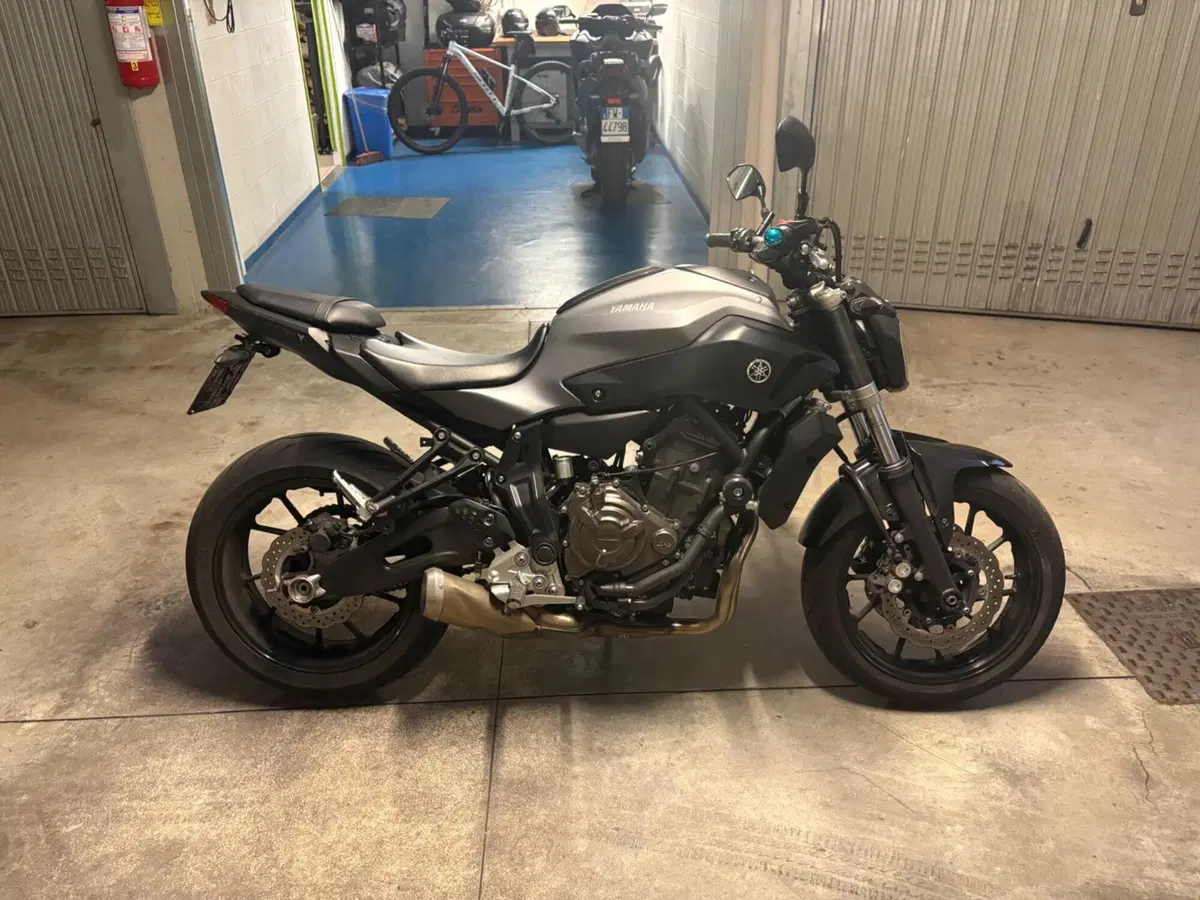 Yamaha MT-07 (2014 - 16) (2)