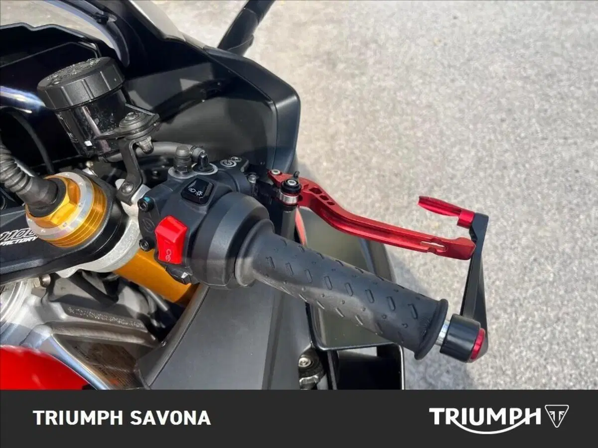 Aprilia RSV4 1100 Factory (2021 - 24) (14)