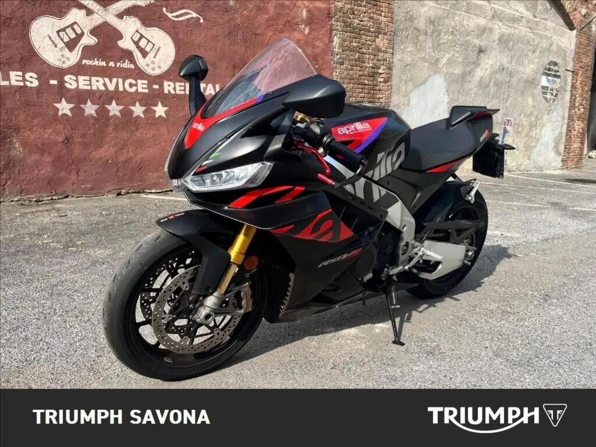 Aprilia RSV4 1100 Factory (2021 - 24) (6)