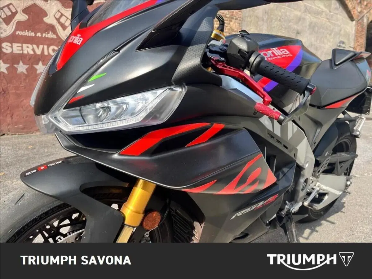 Aprilia RSV4 1100 Factory (2021 - 24) (7)