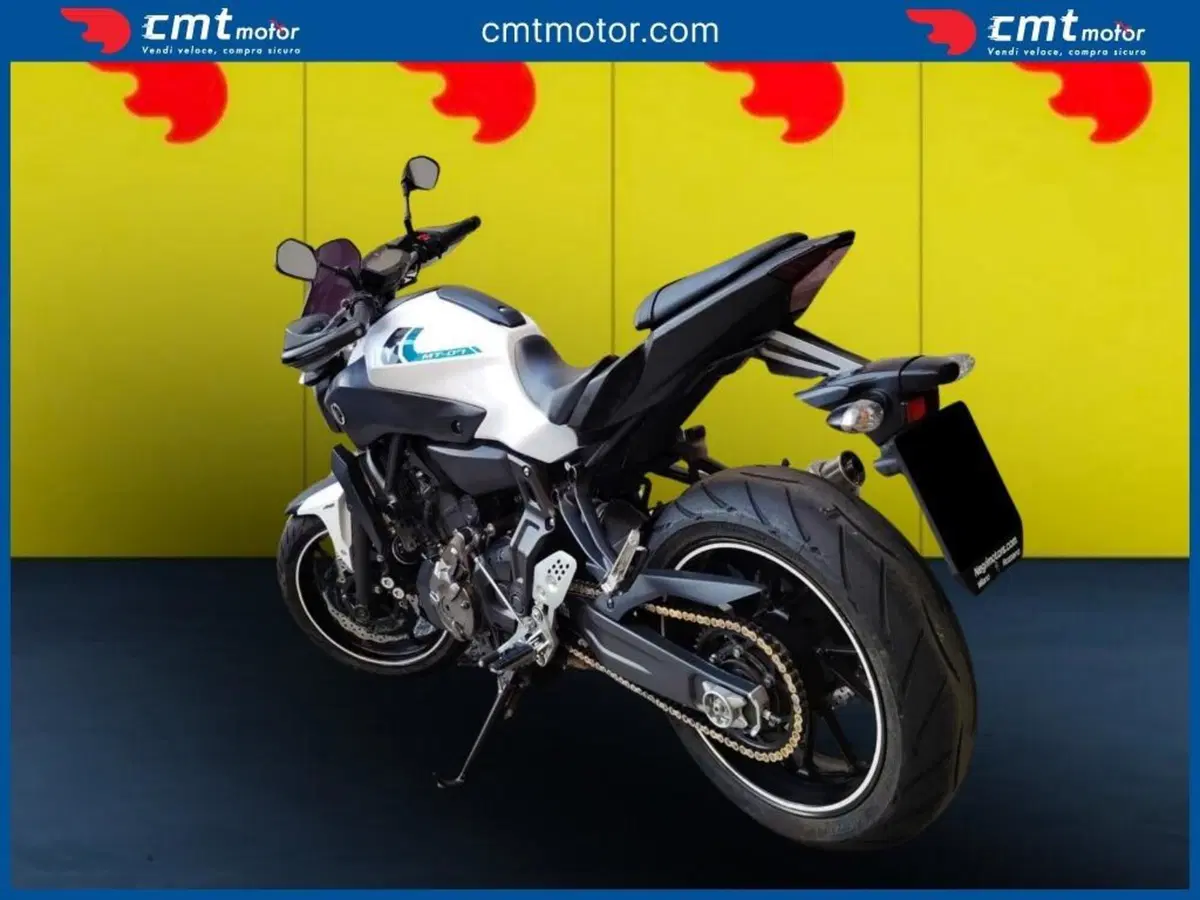 Yamaha MT-07 (2017 - 18) (4)