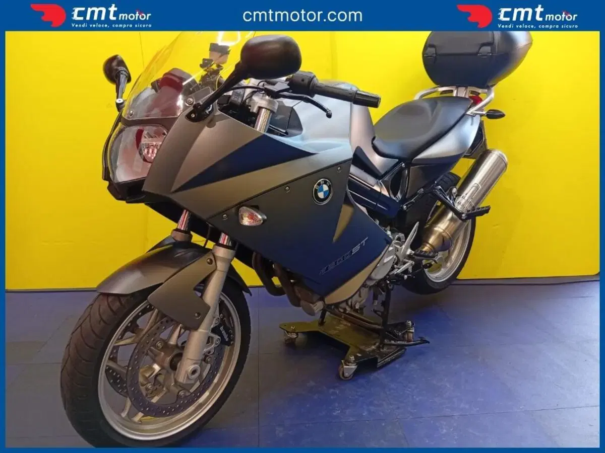 Bmw F 800 ST (2)