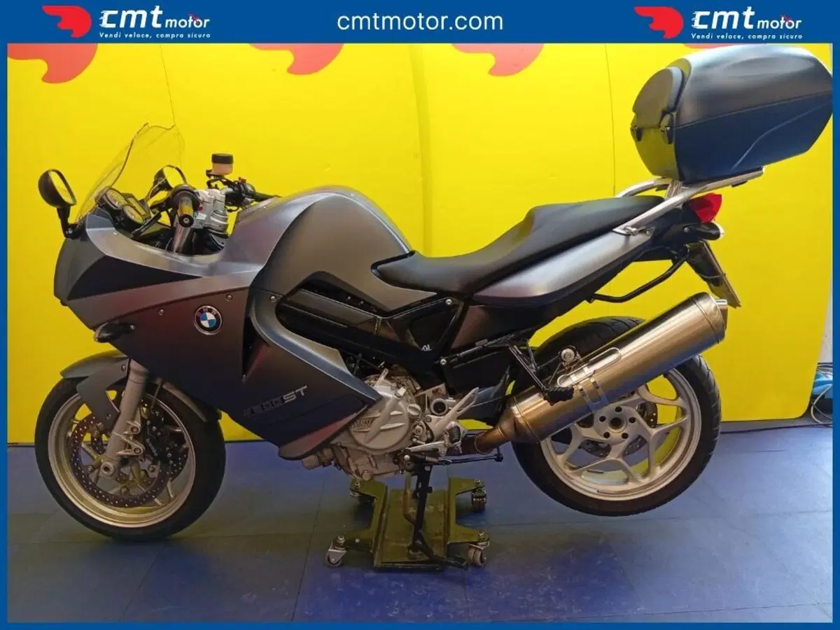 Bmw F 800 ST (4)