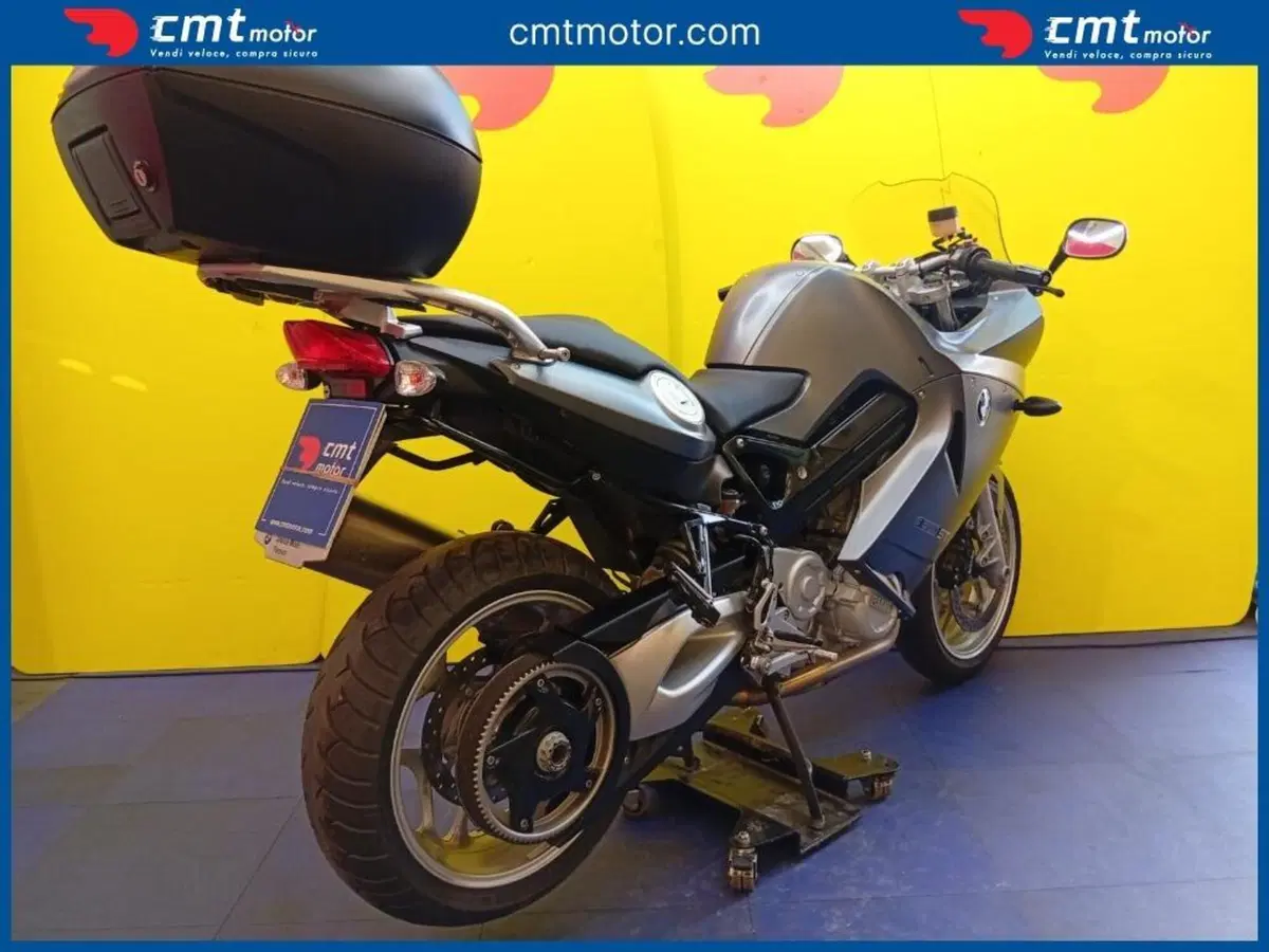 Bmw F 800 ST (6)