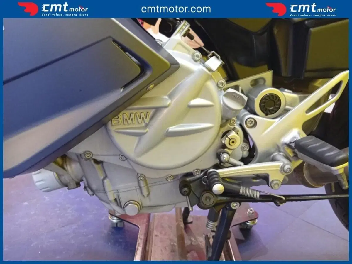 Bmw F 800 ST (8)