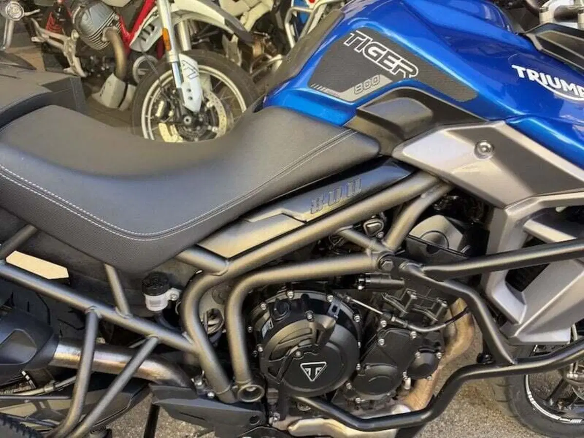 Triumph Tiger 800 XRx (2015 - 17) (8)