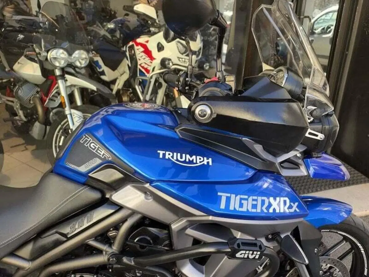 Triumph Tiger 800 XRx (2015 - 17) (9)