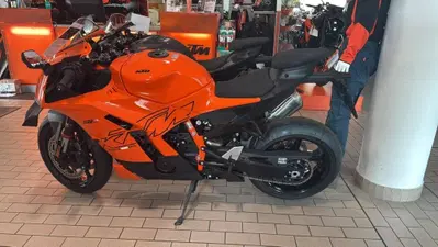 KTM 990 RC R (2026) usata