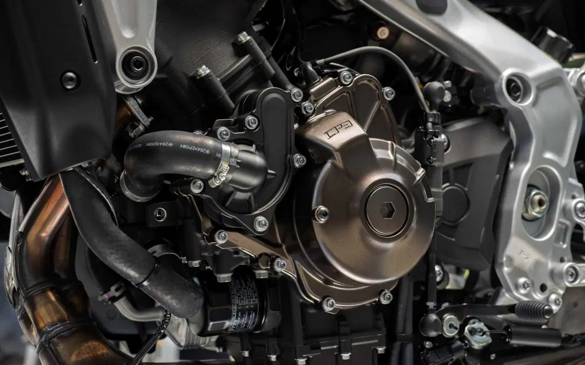 Yamaha XSR900 e GP 2027: operazione nostalgia con i colori che hanno fatto la storia! [GALLERY] (14)