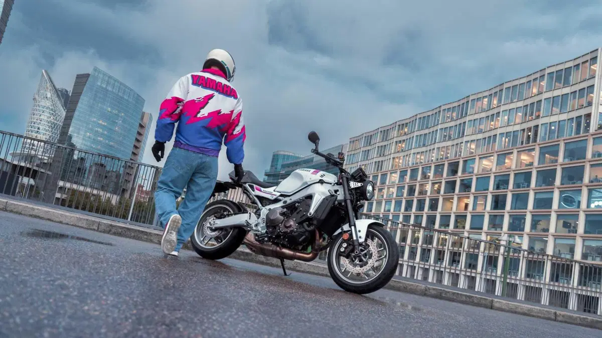 Yamaha XSR900 e GP 2027: operazione nostalgia con i colori che hanno fatto la storia! [GALLERY] (21)