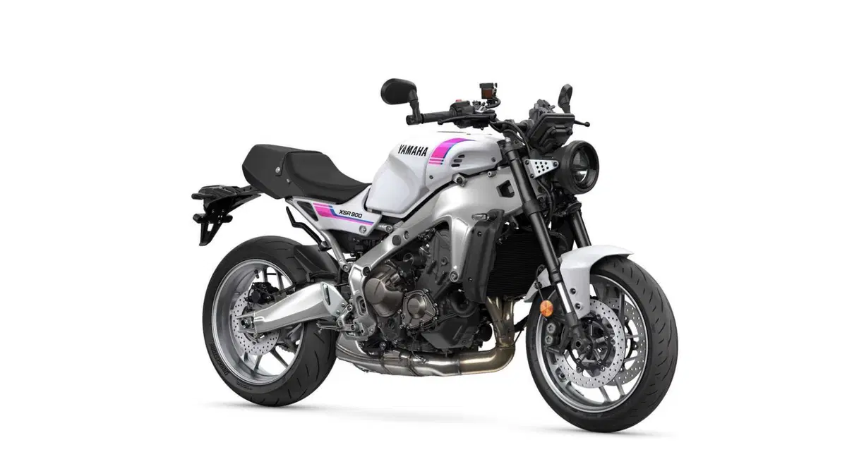 Yamaha XSR900 e GP 2027: operazione nostalgia con i colori che hanno fatto la storia! [GALLERY] (23)