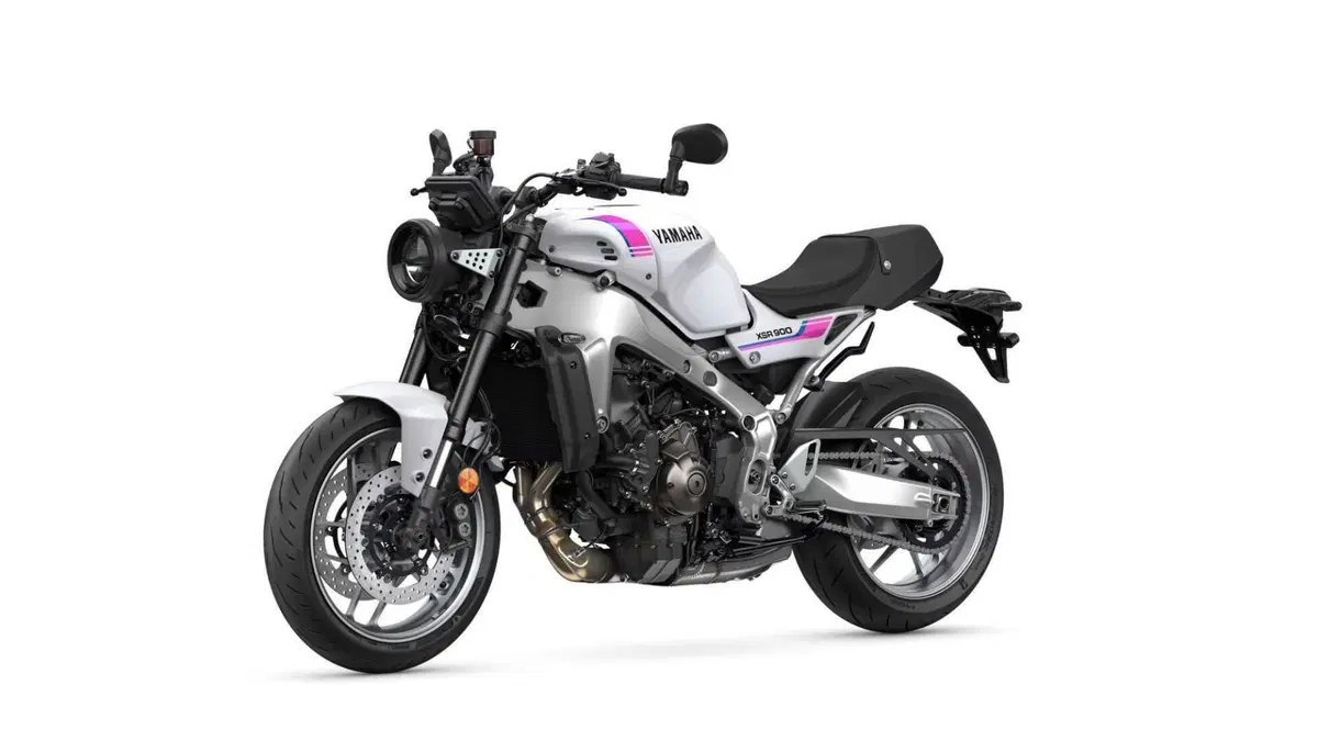 Yamaha XSR900 e GP 2027: operazione nostalgia con i colori che hanno fatto la storia! [GALLERY] (27)