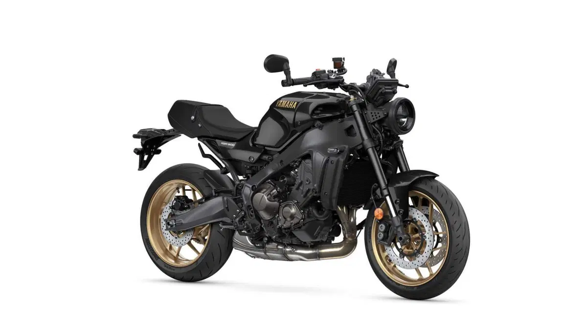 Yamaha XSR900 e GP 2027: operazione nostalgia con i colori che hanno fatto la storia! [GALLERY] (30)