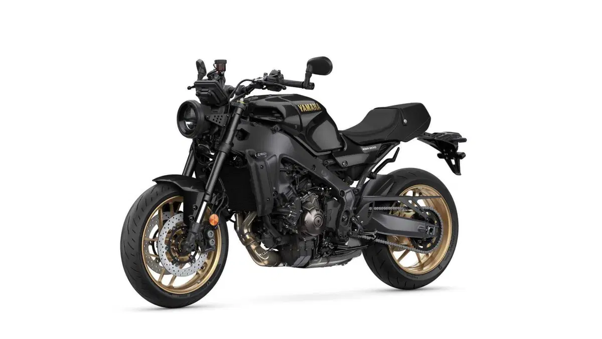 Yamaha XSR900 e GP 2027: operazione nostalgia con i colori che hanno fatto la storia! [GALLERY] (33)