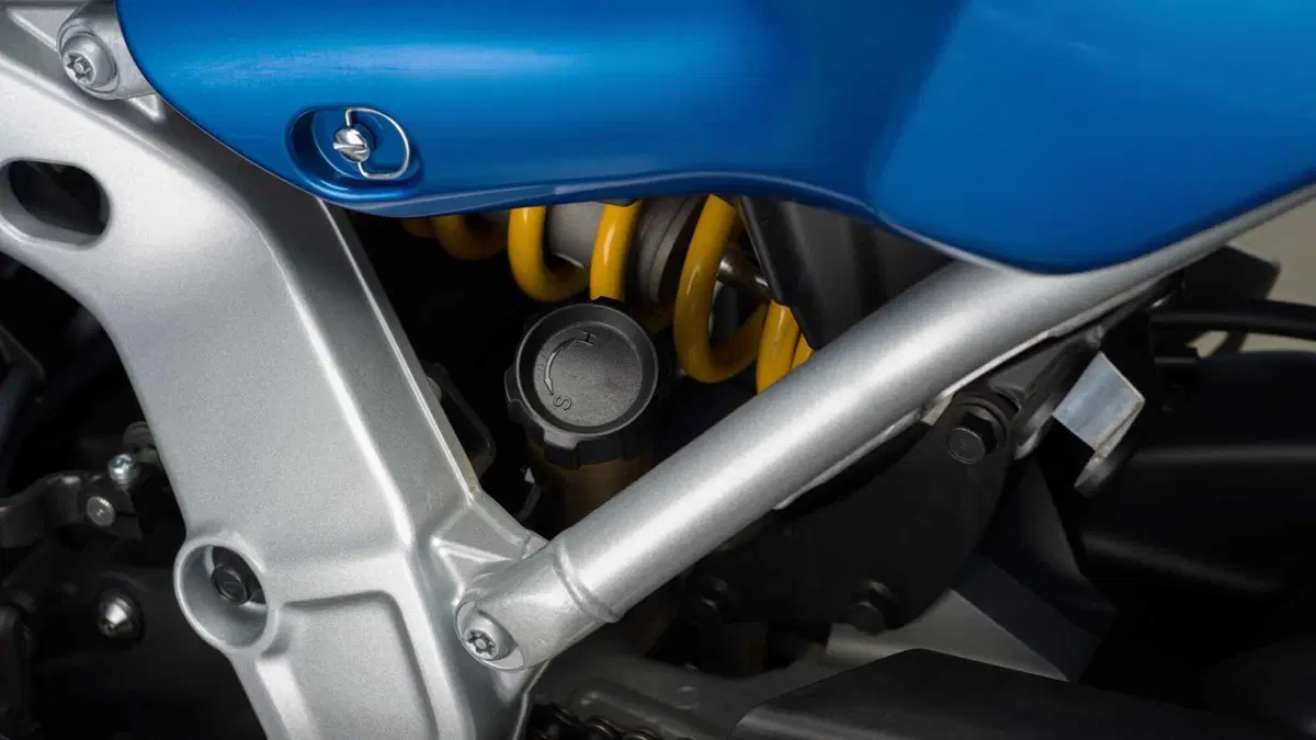 Yamaha XSR900 e GP 2027: operazione nostalgia con i colori che hanno fatto la storia! [GALLERY] (45)