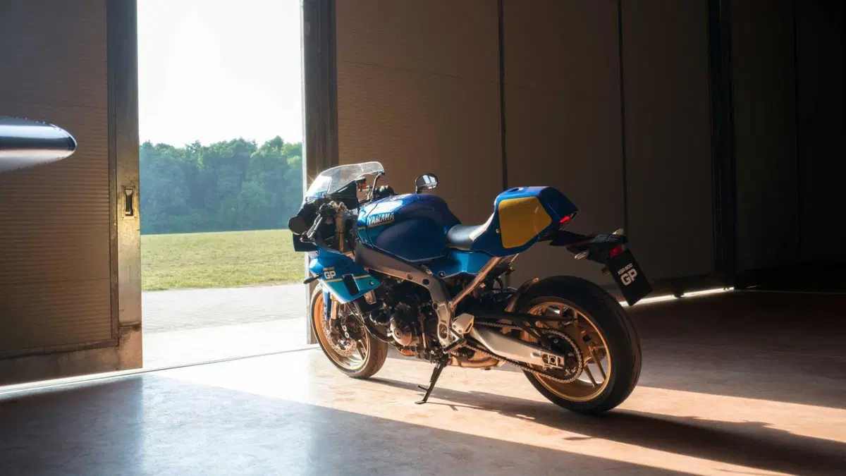 Yamaha XSR900 e GP 2027: operazione nostalgia con i colori che hanno fatto la storia! [GALLERY] (59)