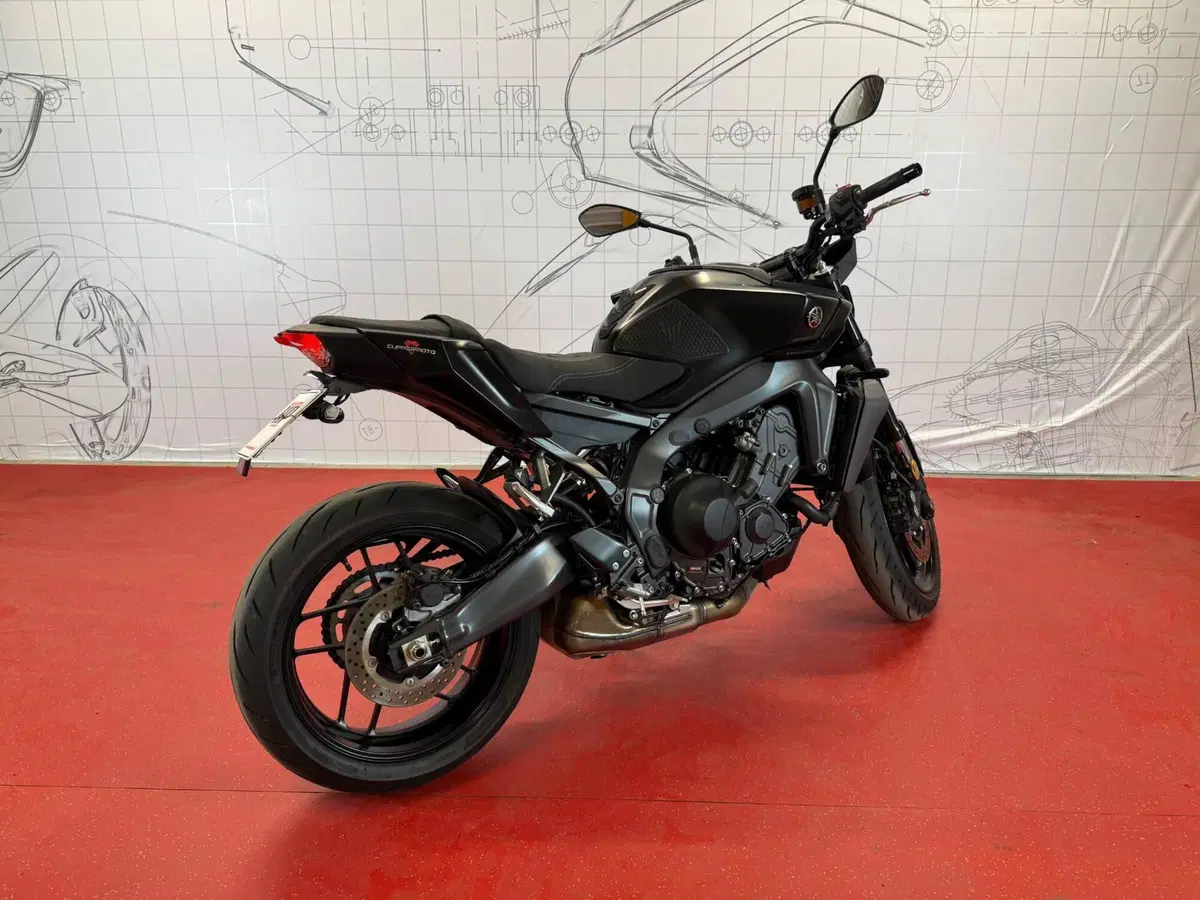 Yamaha MT-09 (2024 - 26) (3)