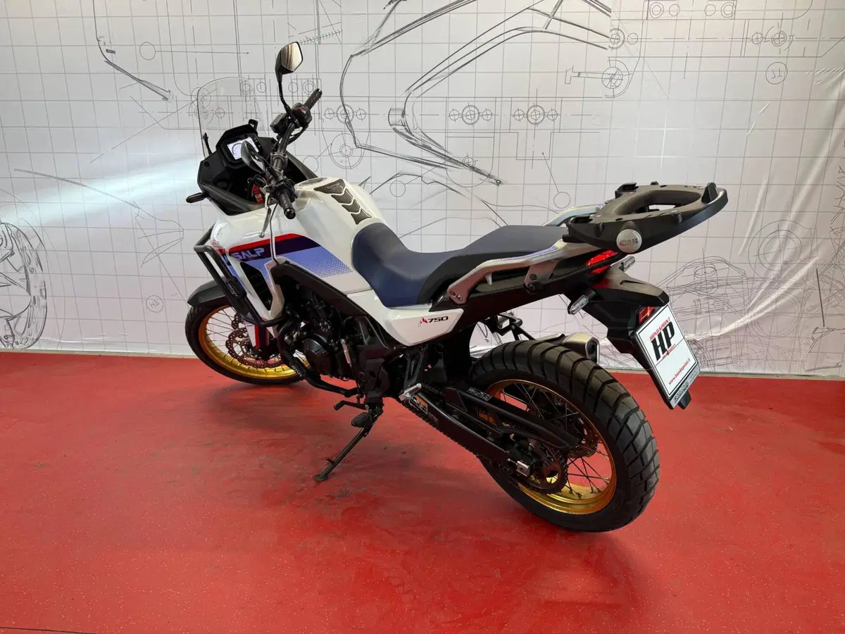 Honda Transalp XL750 (2025) (6)