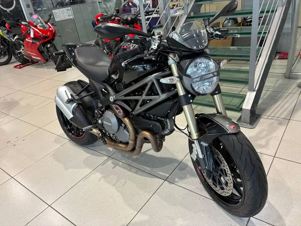 Ducati Monster 1100 Evo ABS (2011 - 13) (2)