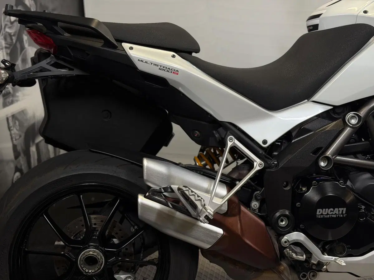 Ducati Multistrada 1200 S Sport (2010 - 12) (5)
