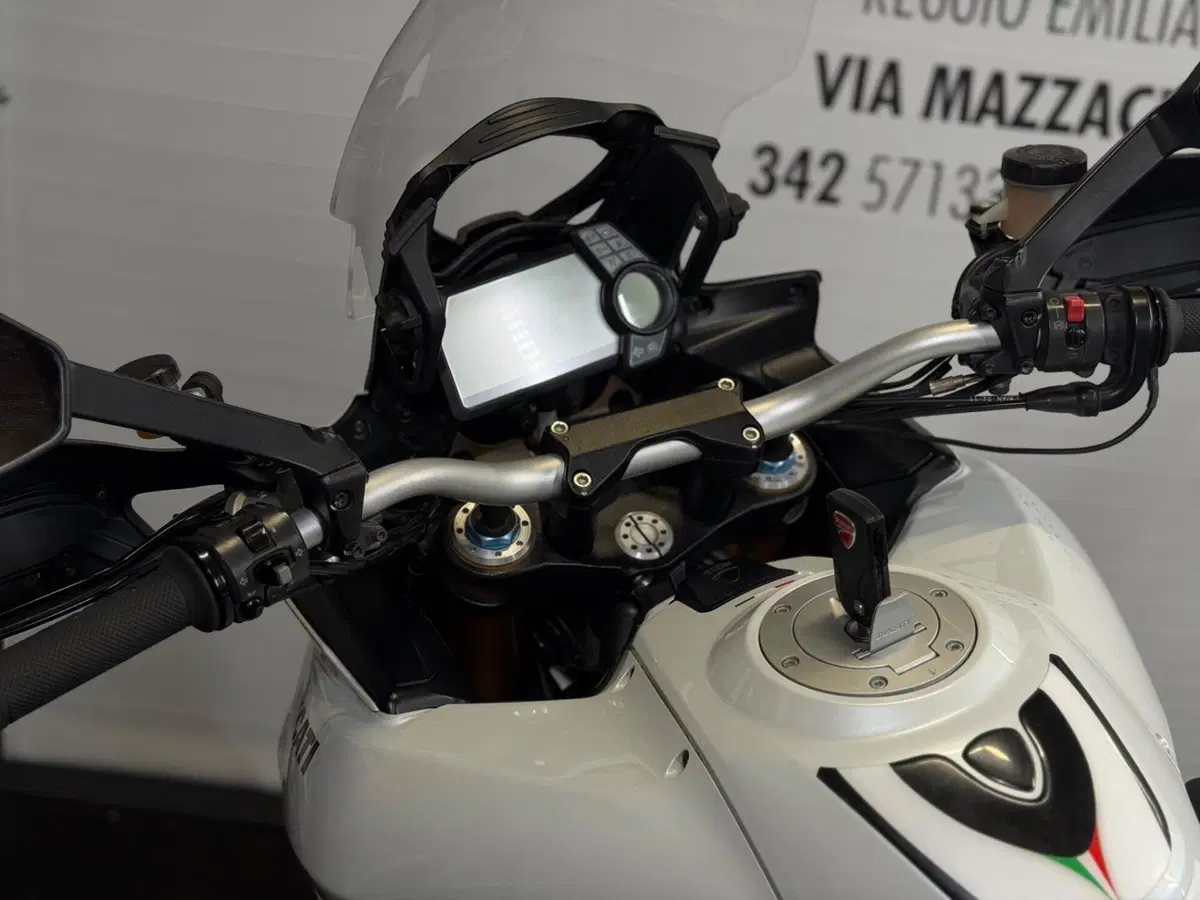 Ducati Multistrada 1200 S Sport (2010 - 12) (17)