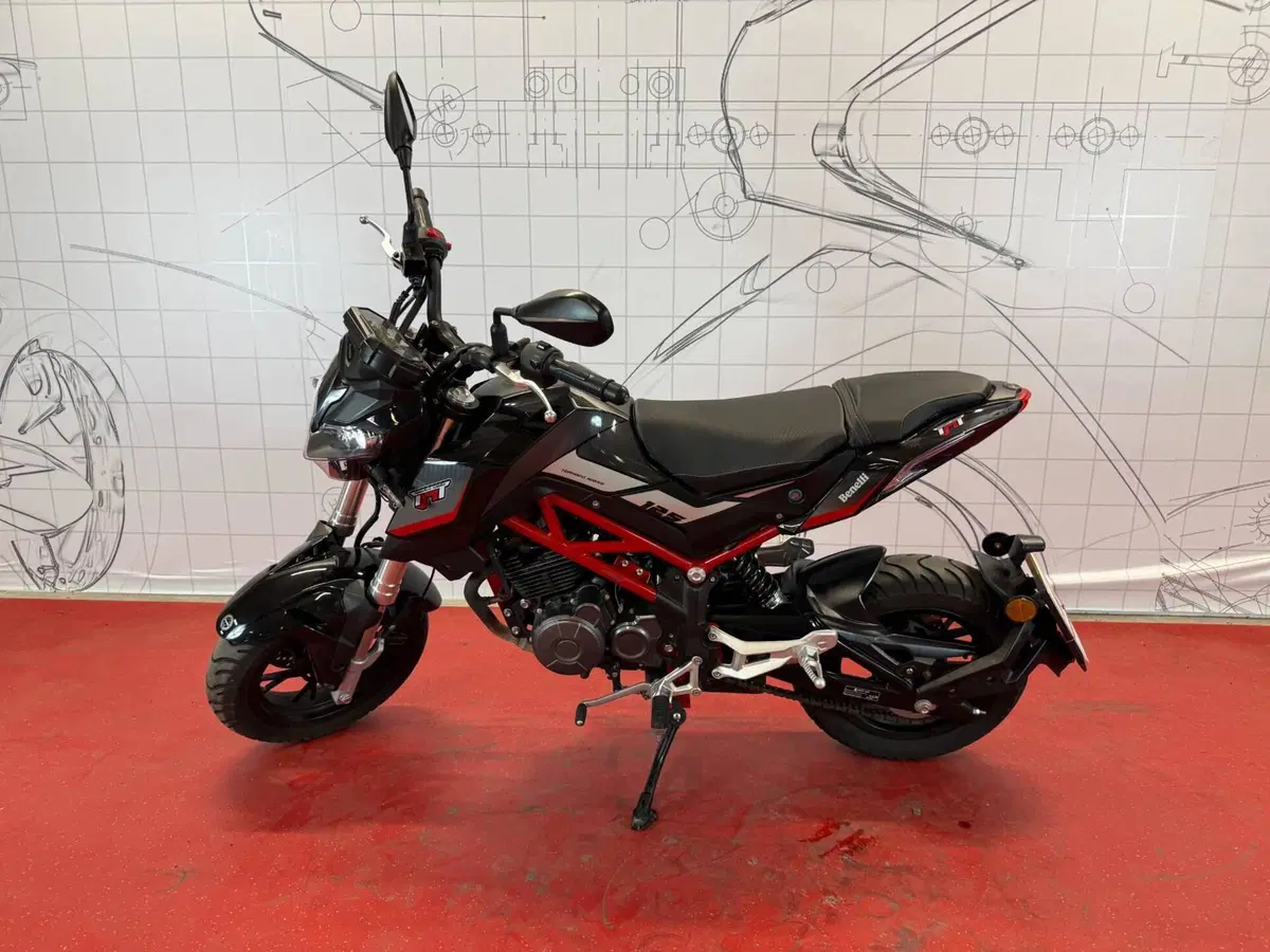 Benelli Tornado Naked T 125 (2022 - 25) (4)