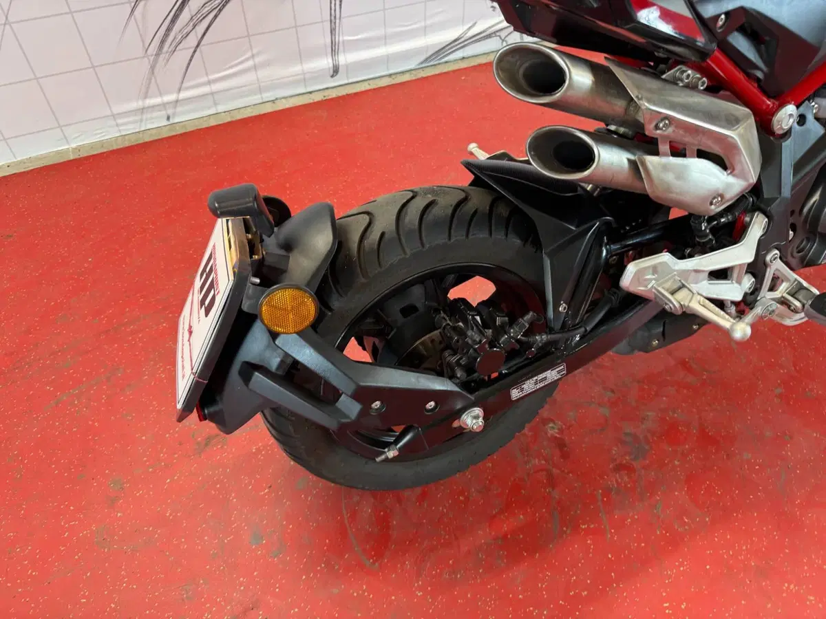 Benelli Tornado Naked T 125 (2022 - 25) (11)