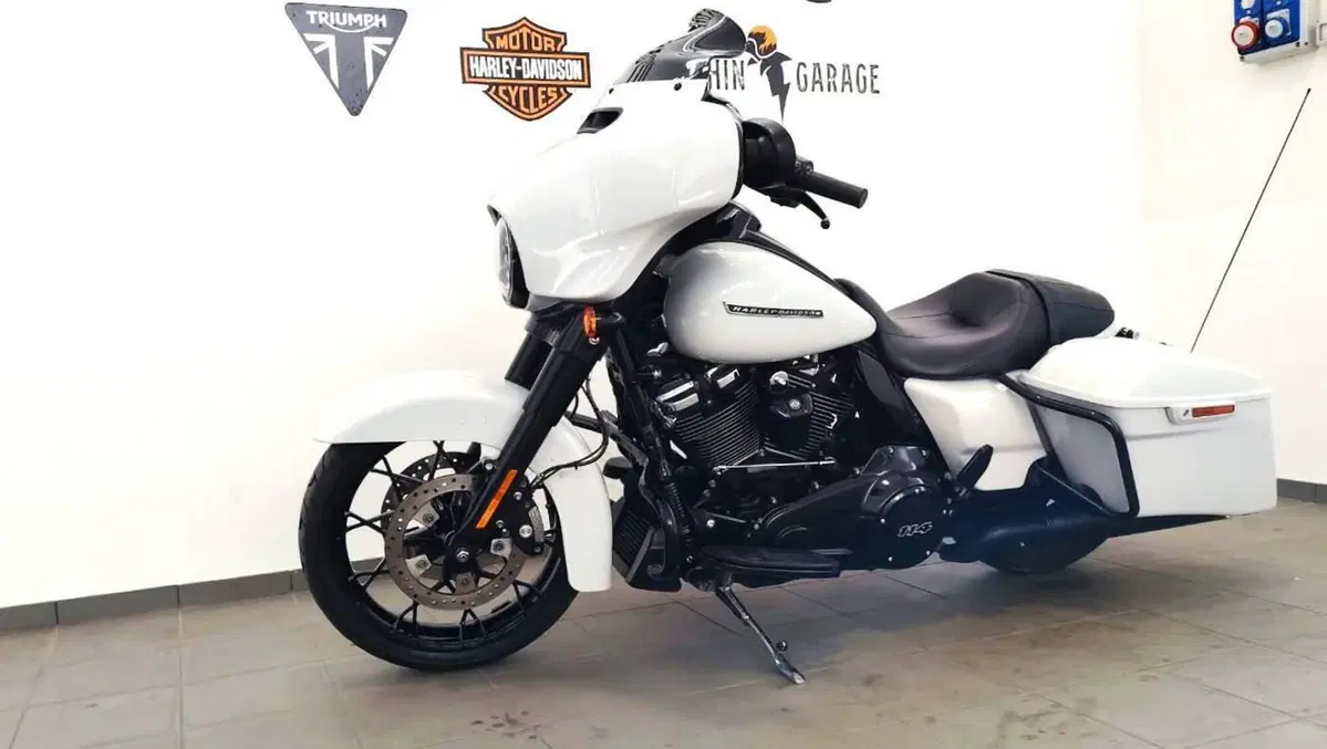 Harley-Davidson 114 Street Glide Special (2019 - 20) - FLHXS (8)