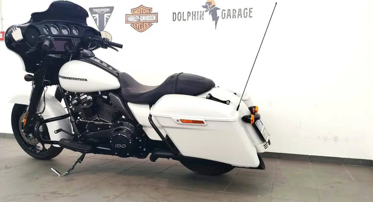 Harley-Davidson 114 Street Glide Special (2019 - 20) - FLHXS (9)