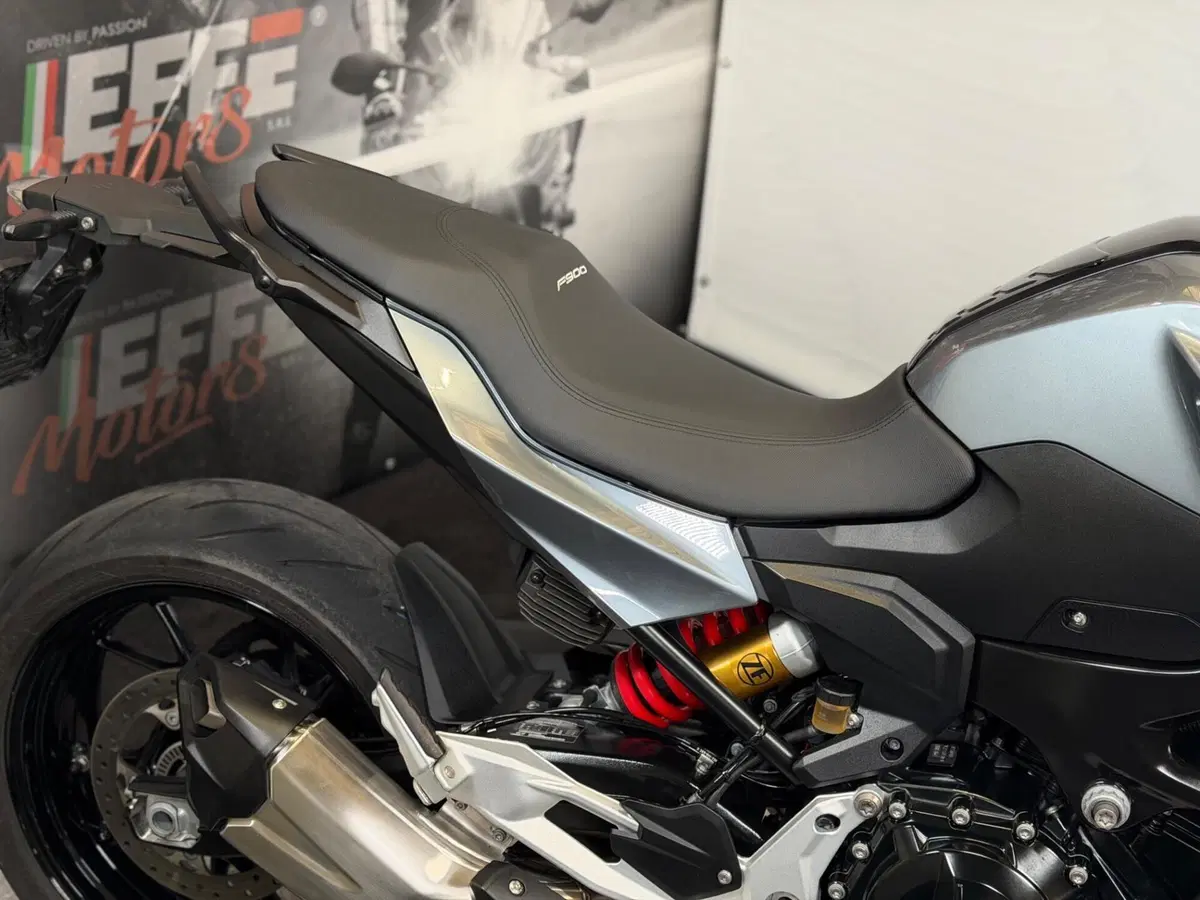 Bmw F 900 R (2021 - 24) (6)
