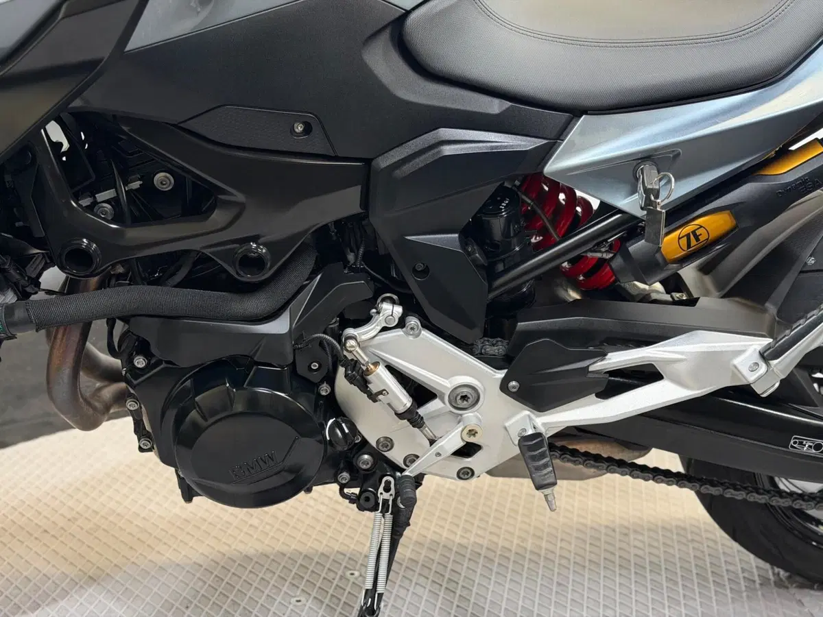 Bmw F 900 R (2021 - 24) (12)