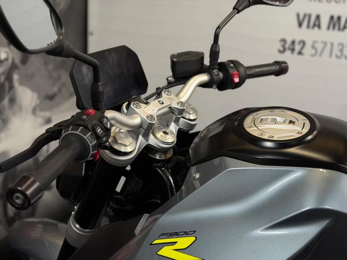 Bmw F 900 R (2021 - 24) (14)