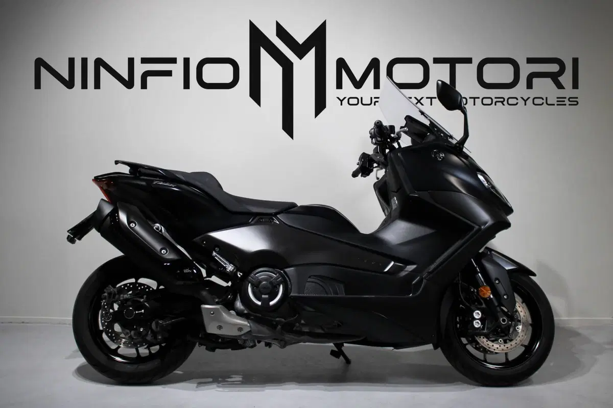 Yamaha T-Max 560 (2022 - 24)
