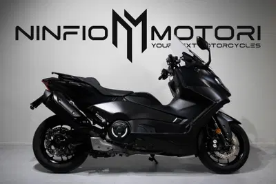Yamaha T-Max 560 (2022 - 24) usata