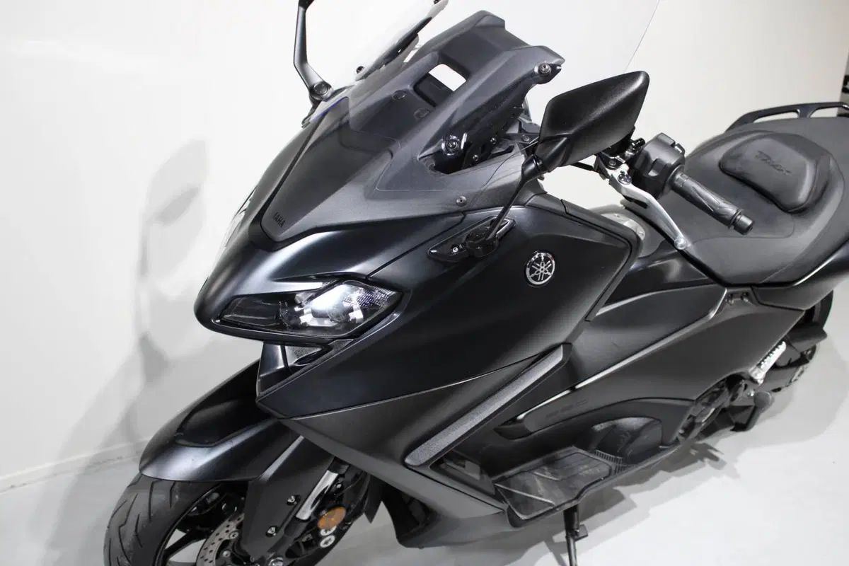 Yamaha T-Max 560 (2022 - 24) (9)