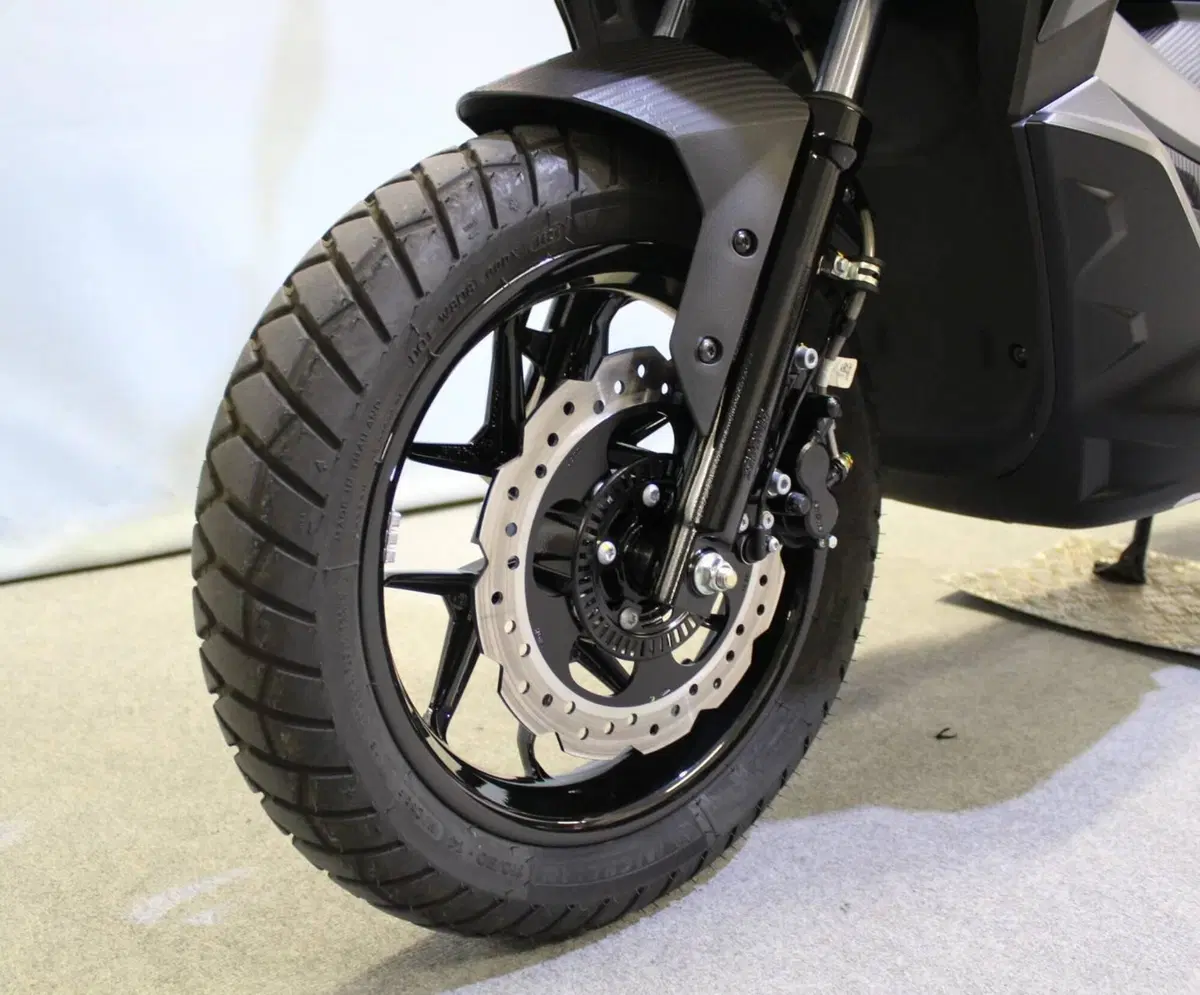 Aprilia SR GT 200 (2025 - 26) (15)