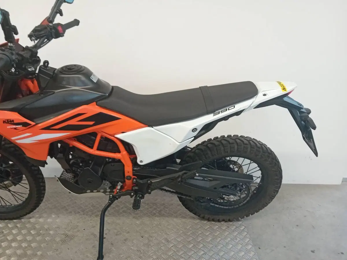 KTM 390 Enduro R (2025 - 26) (5)