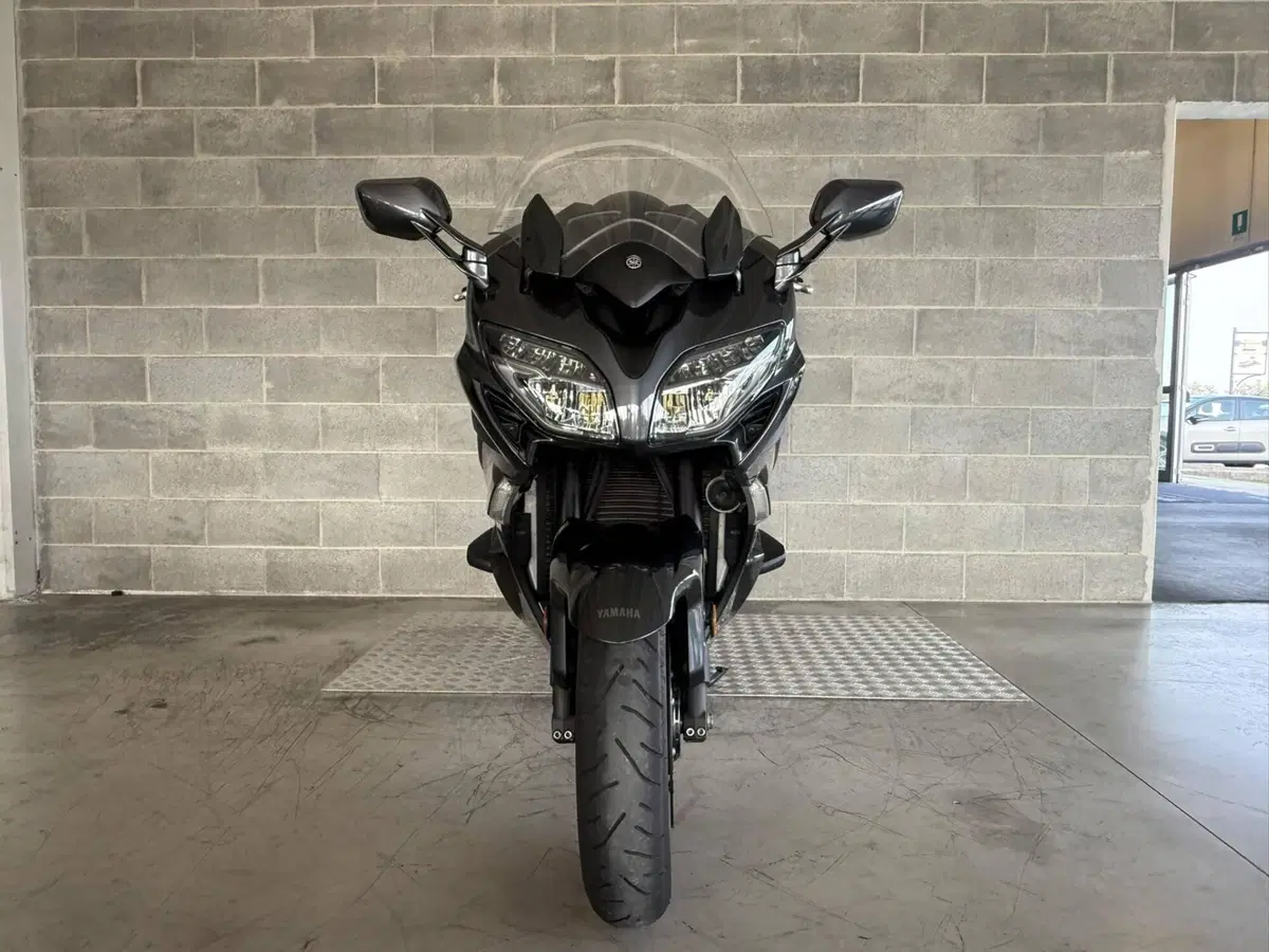 Yamaha FJR 1300 A (2016 - 20) (2)