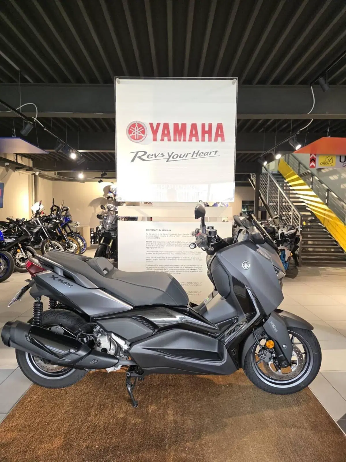 Yamaha X-Max 300 Tech Max (2025 - 26)