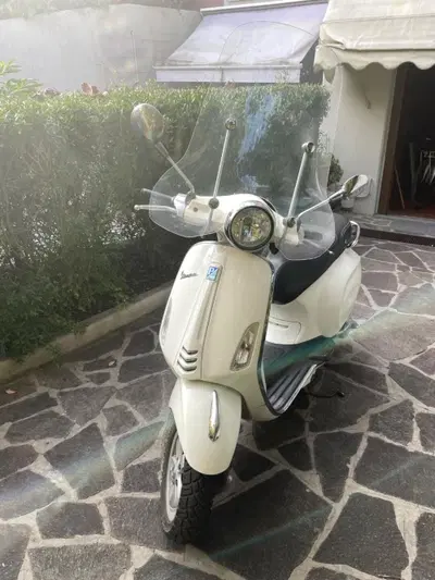 Vespa Primavera 50 2T (2014 - 17) usata
